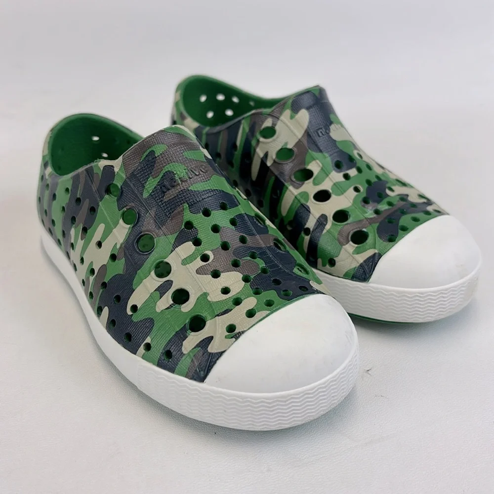 NATIVE Jefferson SlipOn Waterproof Shoes Camo Size C7